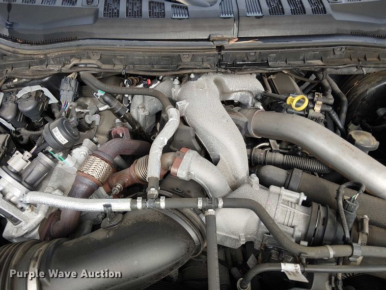 image for item EV5010 2022 Ford F350 Super Duty SuperCab pickup truck