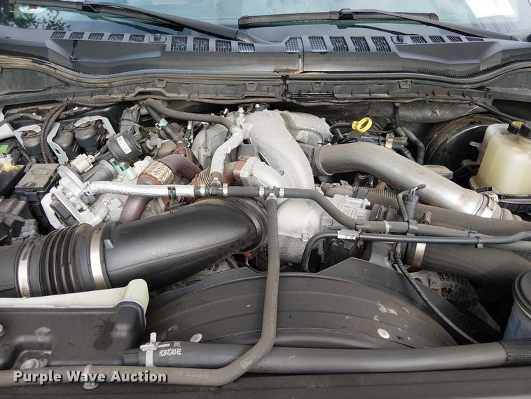 image for item EV5010 2022 Ford F350 Super Duty SuperCab pickup truck