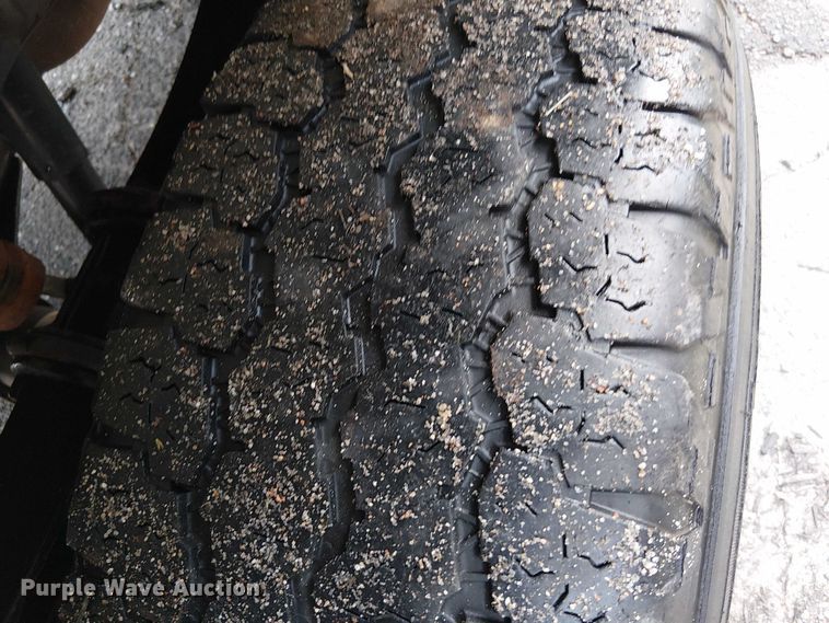 image for item EV5010 2022 Ford F350 Super Duty SuperCab pickup truck