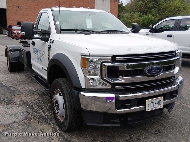 image for item EV5012 2022 Ford F-600 hook lift truck