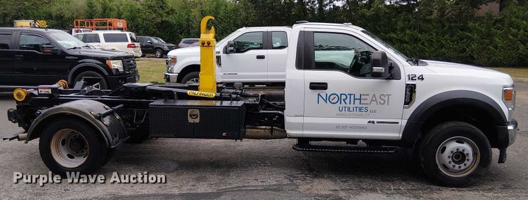 image for item EV5012 2022 Ford F-600 hook lift truck