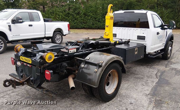 image for item EV5012 2022 Ford F-600 hook lift truck