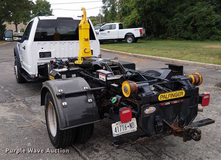 image for item EV5012 2022 Ford F-600 hook lift truck