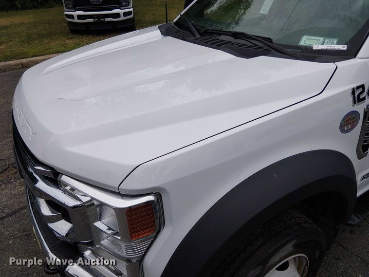 image for item EV5012 2022 Ford F-600 hook lift truck