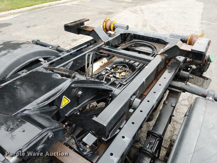 image for item EV5012 2022 Ford F-600 hook lift truck