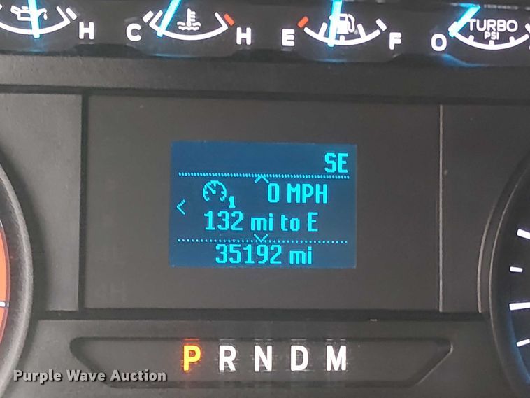 image for item EV5012 2022 Ford F-600 hook lift truck