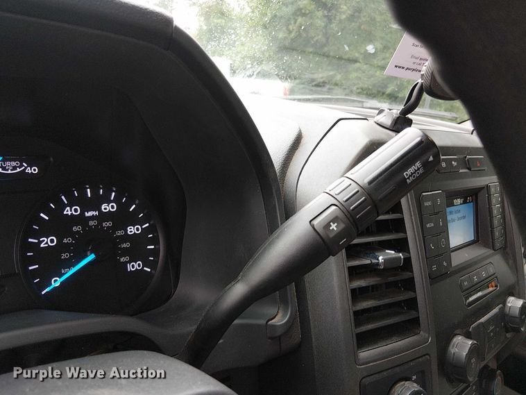 image for item EV5012 2022 Ford F-600 hook lift truck