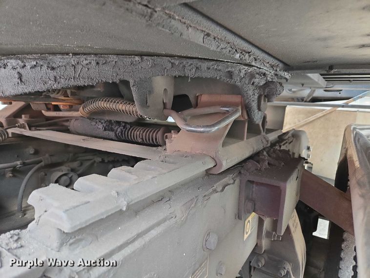 image for item EV5014 2020 Peterbilt 389 semi truck