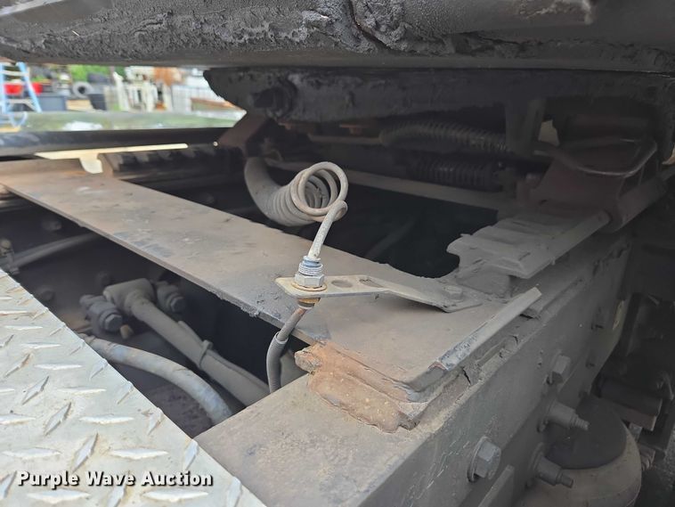 image for item EV5014 2020 Peterbilt 389 semi truck