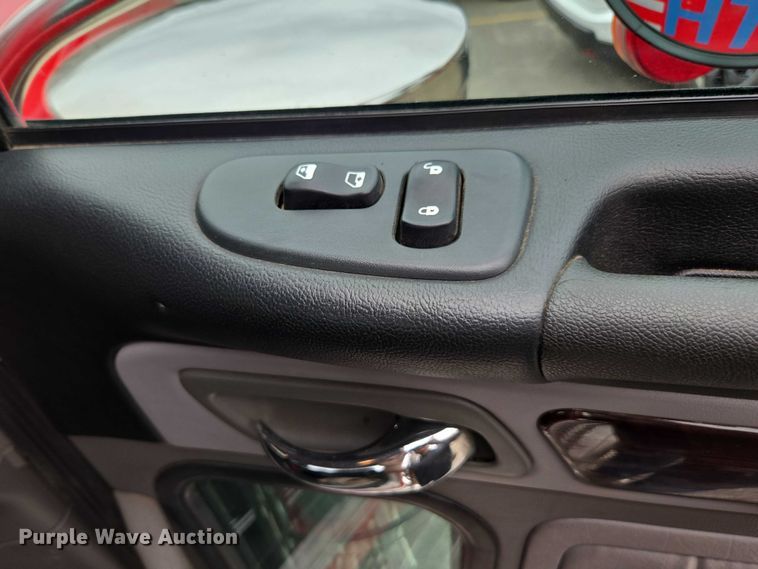 image for item EV5014 2020 Peterbilt 389 semi truck