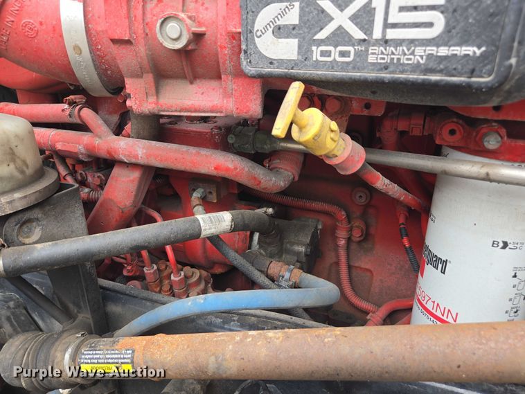 image for item EV5014 2020 Peterbilt 389 semi truck