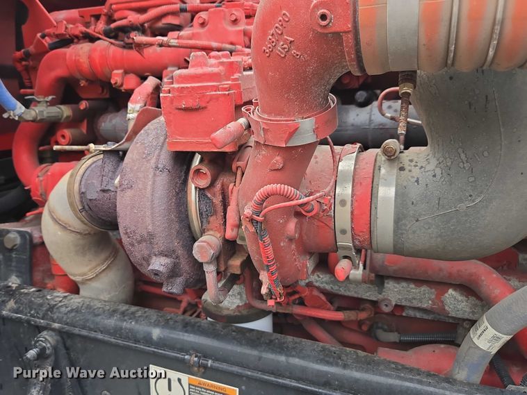 image for item EV5014 2020 Peterbilt 389 semi truck