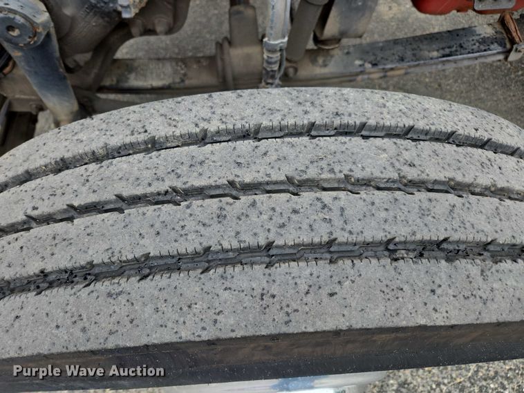 image for item EV5014 2020 Peterbilt 389 semi truck