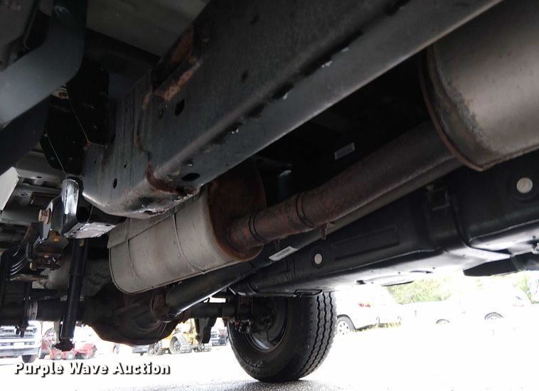 image for item EV5015 2023 Ford F350 Super Duty  SuperCab pickup truck