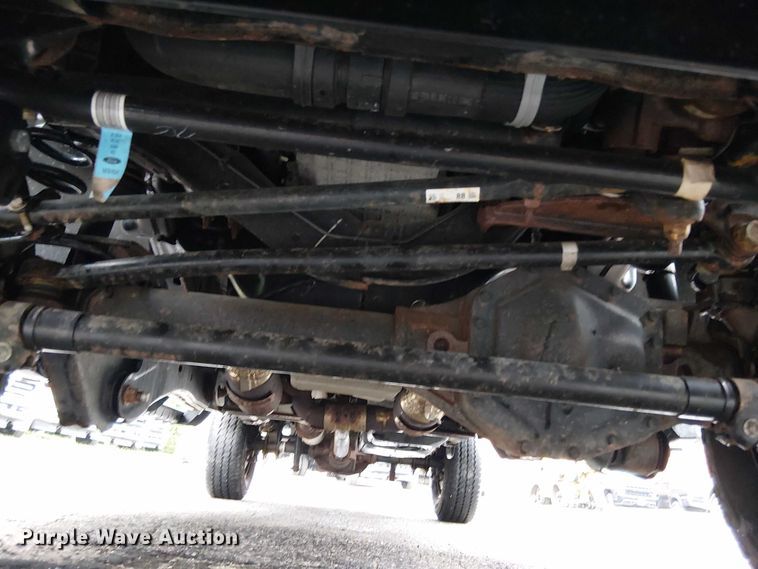 image for item EV5015 2023 Ford F350 Super Duty  SuperCab pickup truck