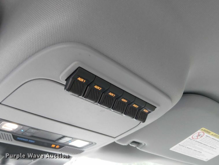 image for item EV5015 2023 Ford F350 Super Duty  SuperCab pickup truck