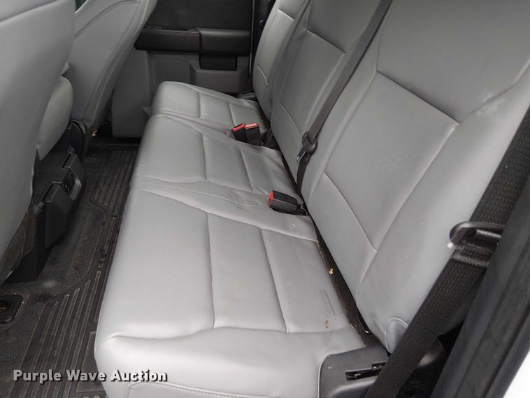 image for item EV5015 2023 Ford F350 Super Duty  SuperCab pickup truck