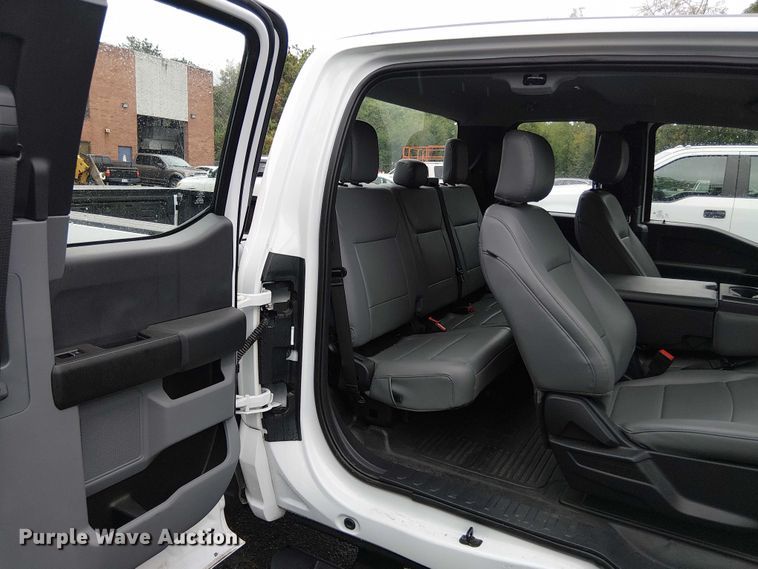 image for item EV5015 2023 Ford F350 Super Duty  SuperCab pickup truck