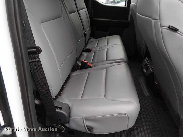 image for item EV5015 2023 Ford F350 Super Duty  SuperCab pickup truck