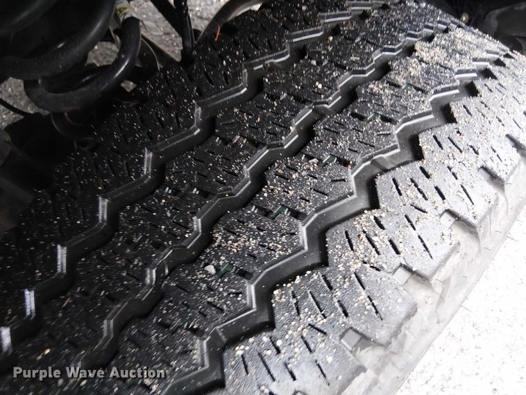 image for item EV5015 2023 Ford F350 Super Duty  SuperCab pickup truck