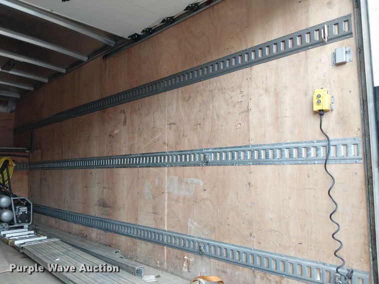 image for item EV5016 2022 Ford F550 box truck