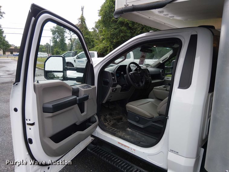 image for item EV5016 2022 Ford F550 box truck