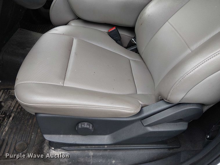 image for item EV5016 2022 Ford F550 box truck