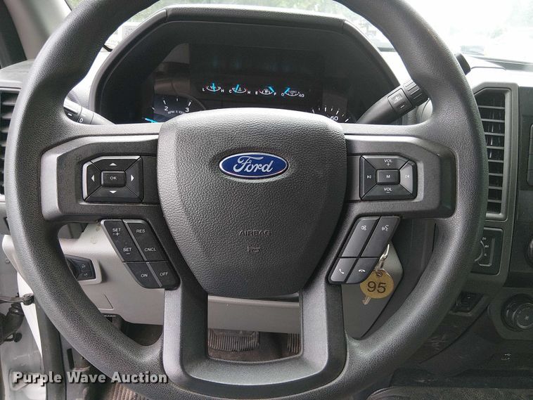 image for item EV5016 2022 Ford F550 box truck