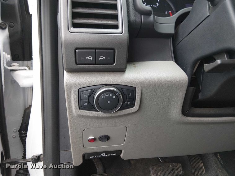 image for item EV5016 2022 Ford F550 box truck