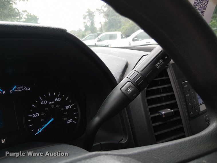 image for item EV5016 2022 Ford F550 box truck