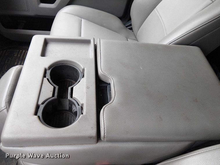 image for item EV5016 2022 Ford F550 box truck