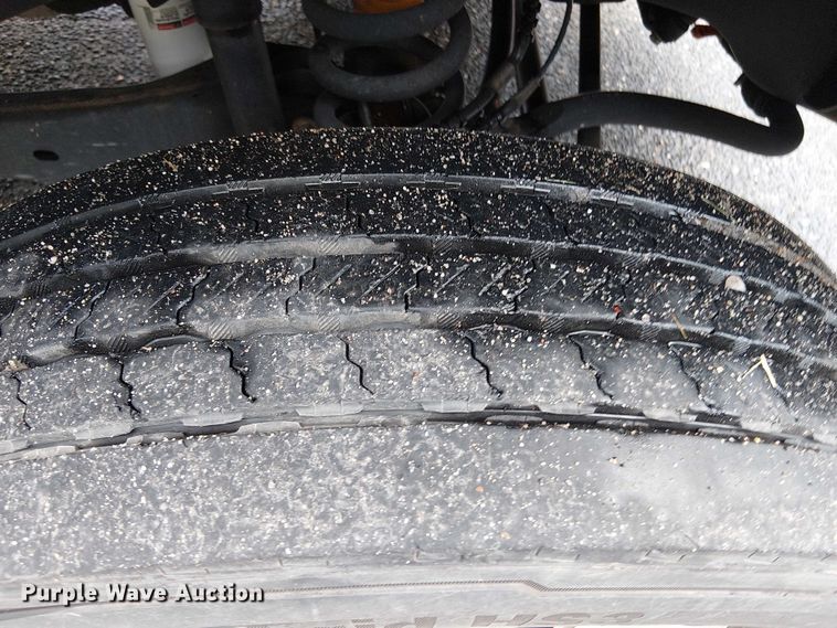 image for item EV5016 2022 Ford F550 box truck