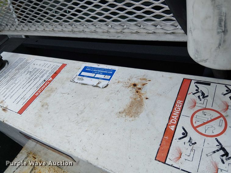 image for item EV5017 2022 Ford F350 Super Duty SuperCab utility bed pickup truck