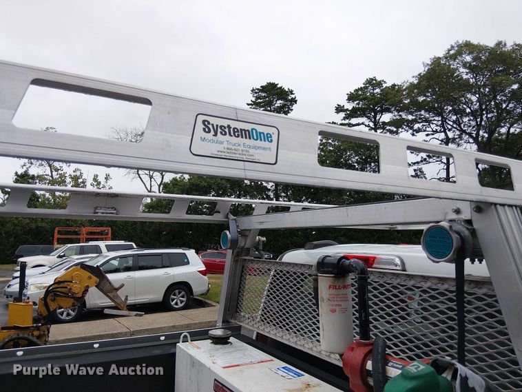 image for item EV5017 2022 Ford F350 Super Duty SuperCab utility bed pickup truck