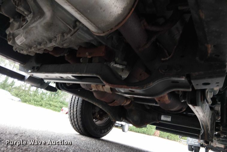 image for item EV5017 2022 Ford F350 Super Duty SuperCab utility bed pickup truck