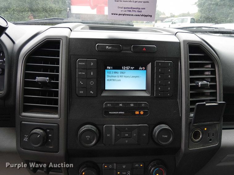 image for item EV5017 2022 Ford F350 Super Duty SuperCab utility bed pickup truck