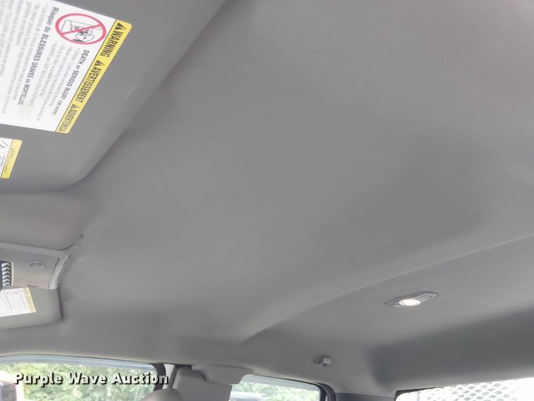 image for item EV5017 2022 Ford F350 Super Duty SuperCab utility bed pickup truck