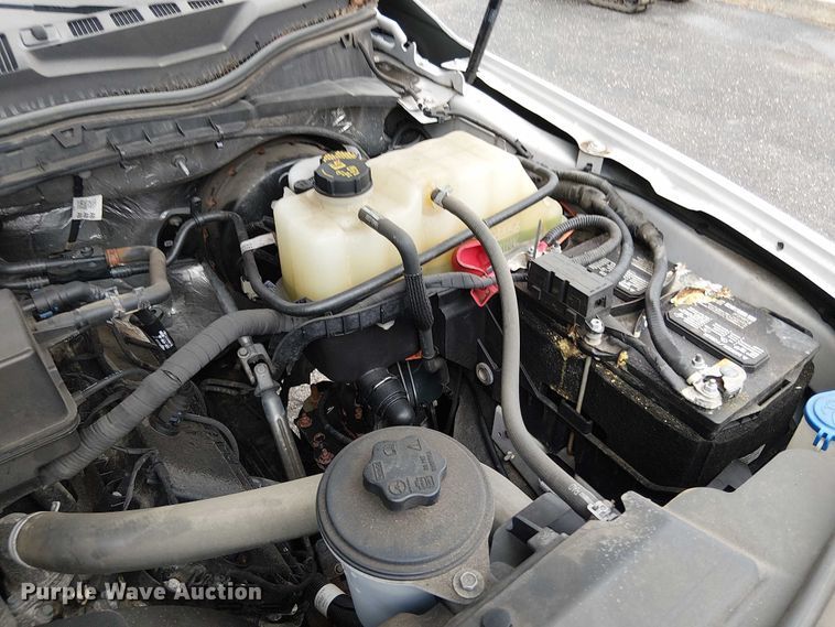 image for item EV5017 2022 Ford F350 Super Duty SuperCab utility bed pickup truck