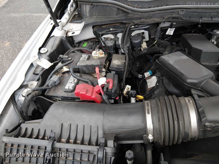 image for item EV5017 2022 Ford F350 Super Duty SuperCab utility bed pickup truck