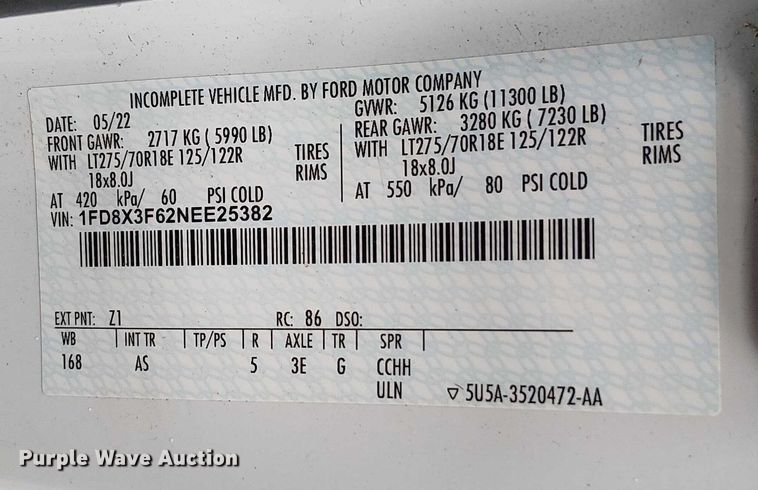 image for item EV5017 2022 Ford F350 Super Duty SuperCab utility bed pickup truck