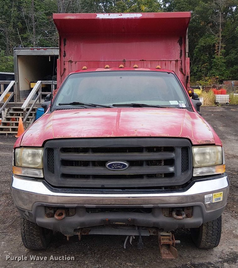 image for item EV5018 2002 Ford F550 Super Duty dump truck