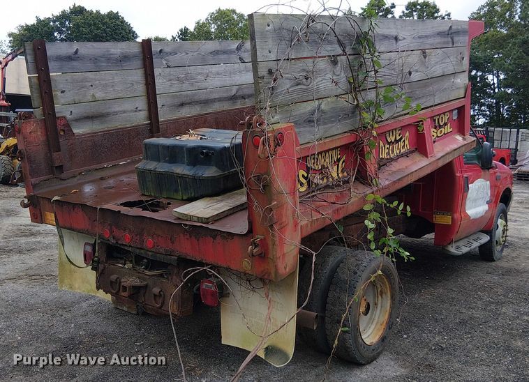 image for item EV5018 2002 Ford F550 Super Duty dump truck