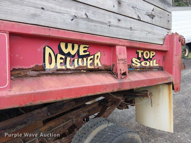 image for item EV5018 2002 Ford F550 Super Duty dump truck