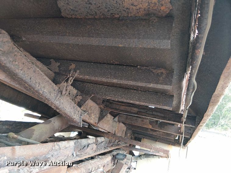 image for item EV5018 2002 Ford F550 Super Duty dump truck