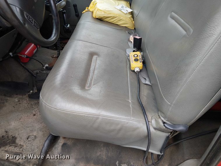 image for item EV5018 2002 Ford F550 Super Duty dump truck