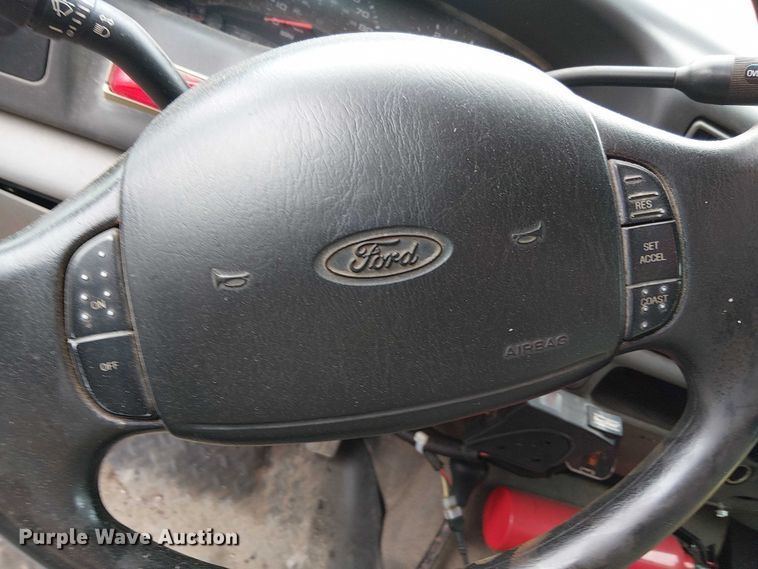 image for item EV5018 2002 Ford F550 Super Duty dump truck