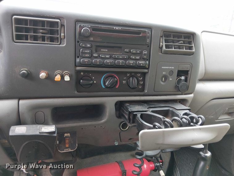 image for item EV5018 2002 Ford F550 Super Duty dump truck