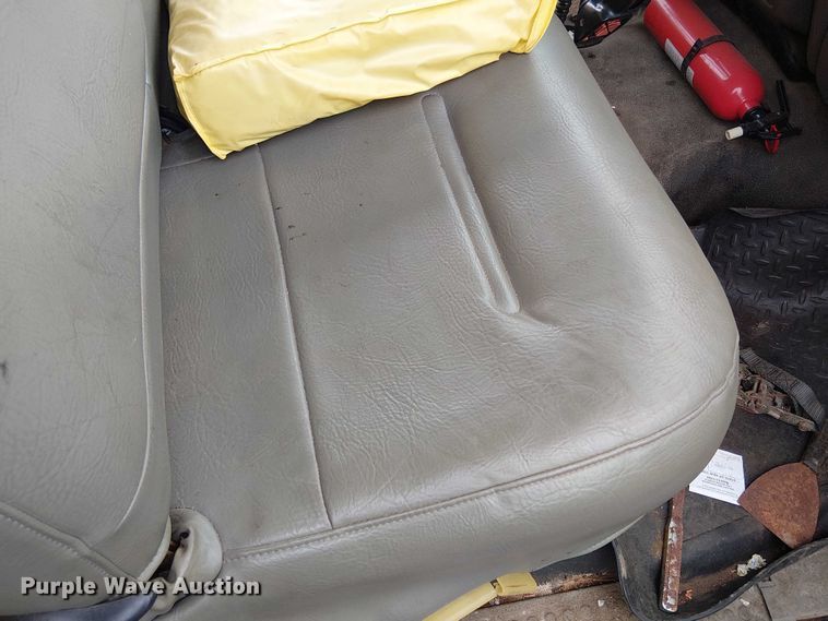 image for item EV5018 2002 Ford F550 Super Duty dump truck