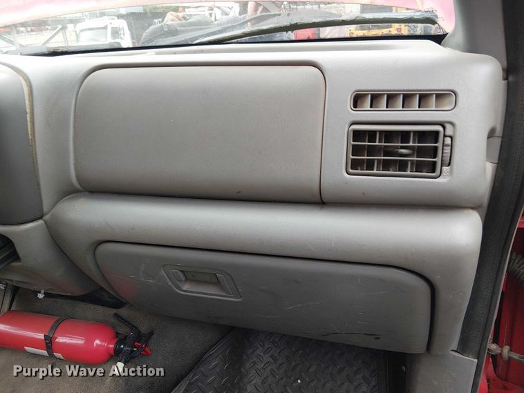 image for item EV5018 2002 Ford F550 Super Duty dump truck