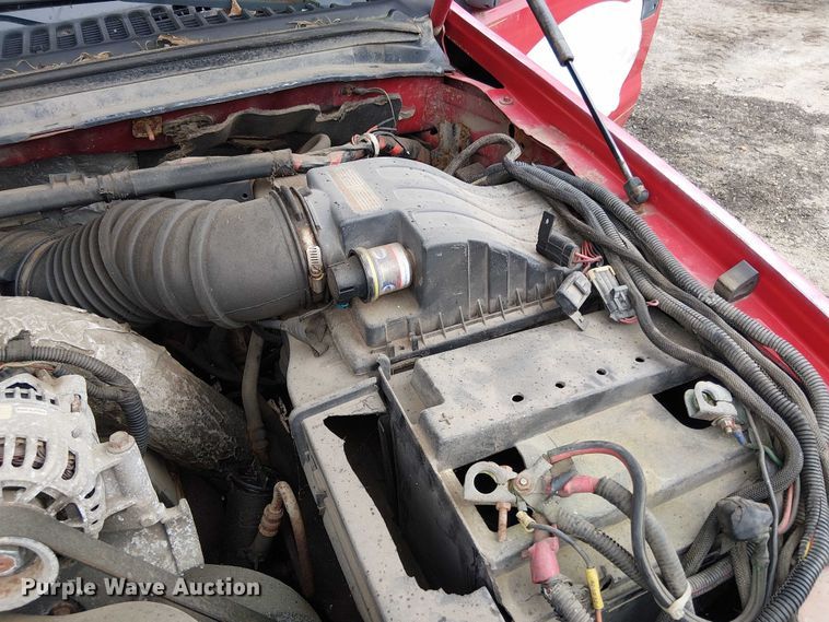 image for item EV5018 2002 Ford F550 Super Duty dump truck